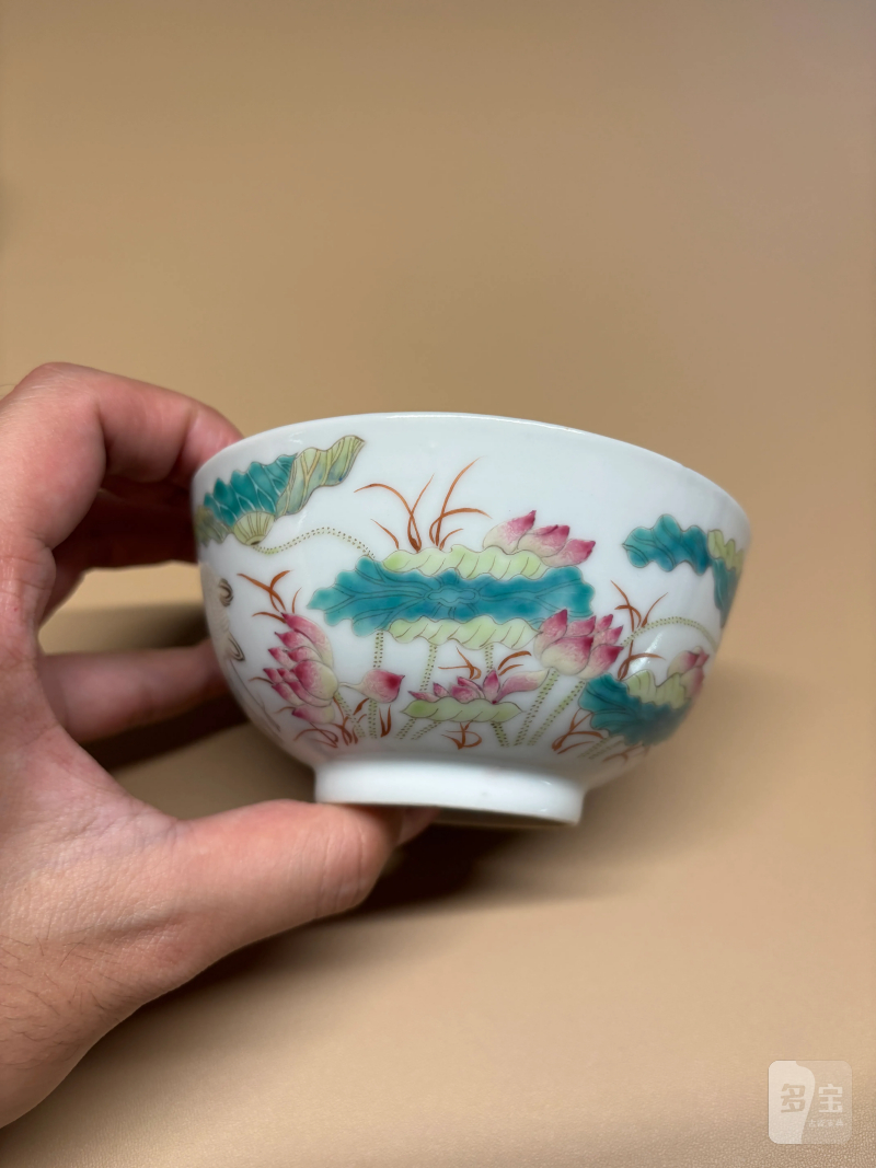 清道光 粉彩荷花水禽图碗 - 图3
